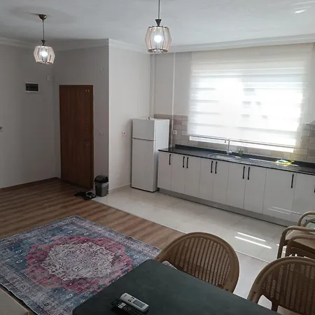 Green Hill Apartment